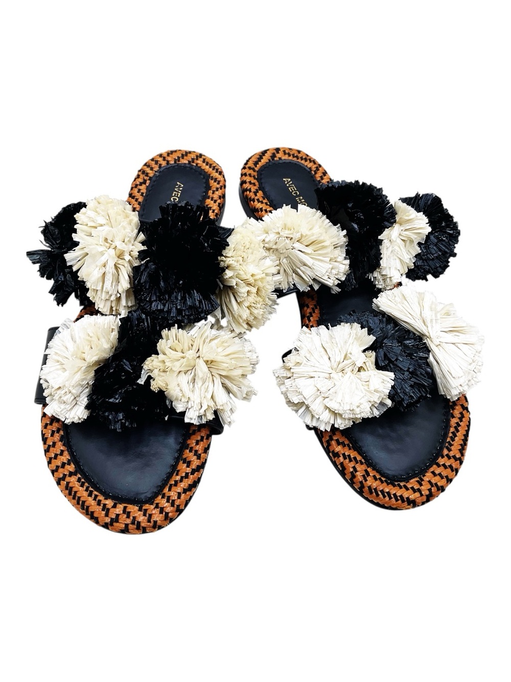 {Avec Modération} Leather & Raffia Pom Pom Slide Sandals & Tote Bag